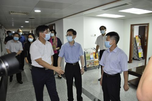 赖泽华走访民进中山市委会机关剪影一.JPG