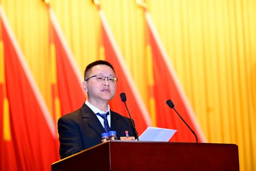 民进中山市委员会委员、中山市杨仙逸中学语文教师赖红武代表民进中山市委员会发言。.jpg
