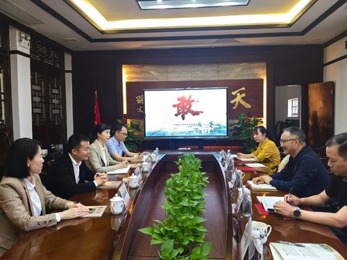 走访座谈现场.jpg