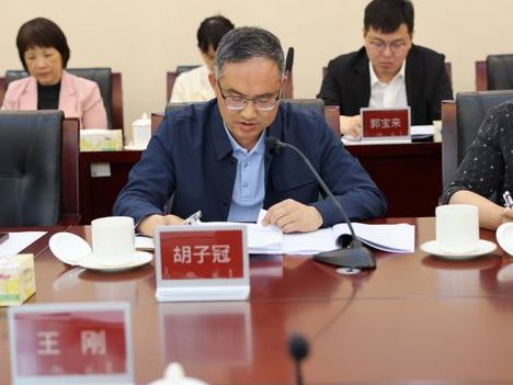 胡子冠代表中山民进在省民进